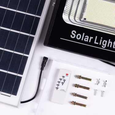 Foco Reflector Solar Led  60w + Panel Solar Jardin Exterior